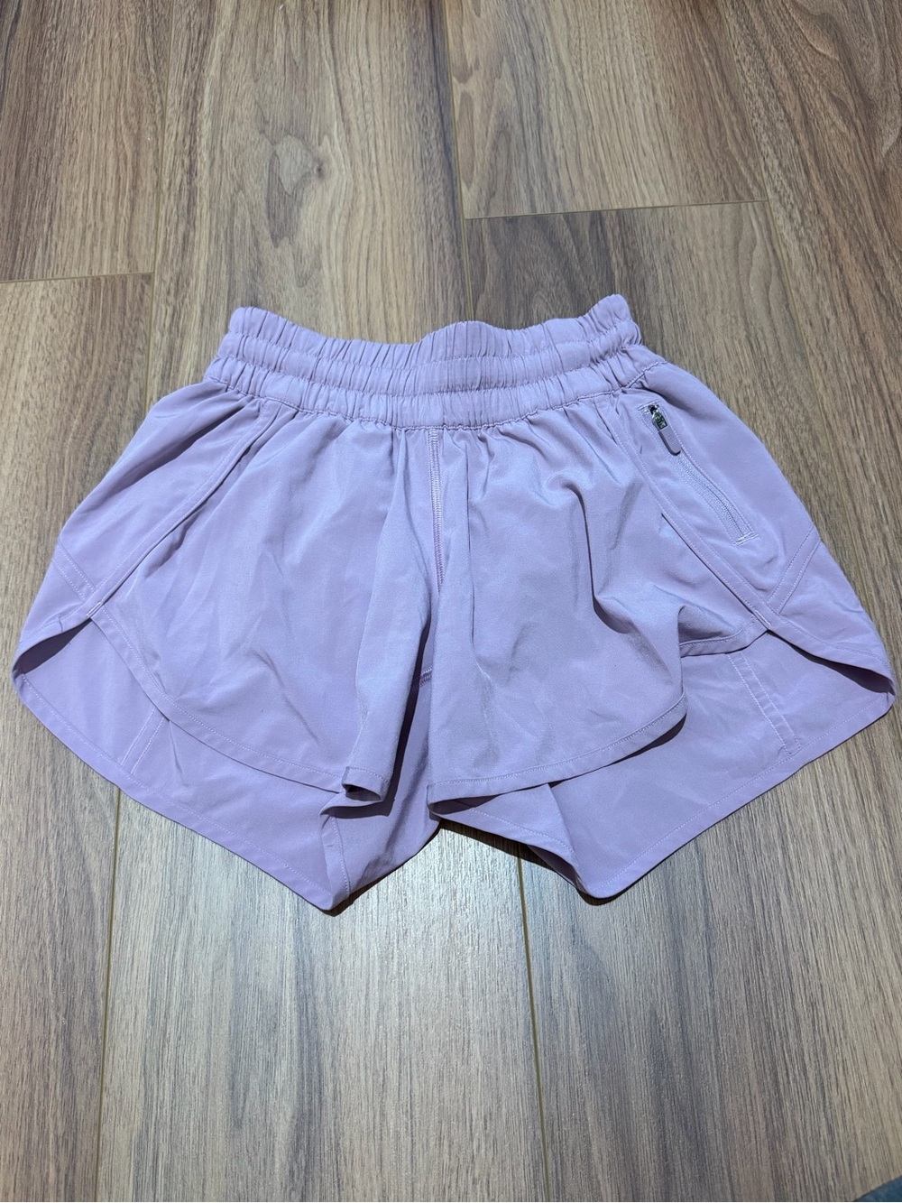 LULULEMON Women's Lavender Athletic Shorts with Elastic Waist